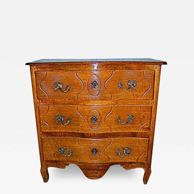 A Fine 18th Century French Louis XV Provincial Oak Chest