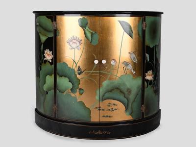 A French 40 s Chinoiserie Cabinet