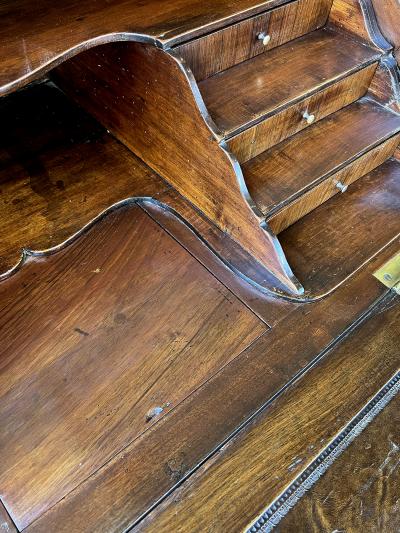 A French Louis XV Style Rosewood Veneered Bureau en Pente