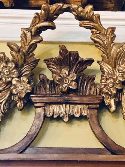 A Gilt Gold Italian Acanthus Leaf Carved Wall or Console Mirror