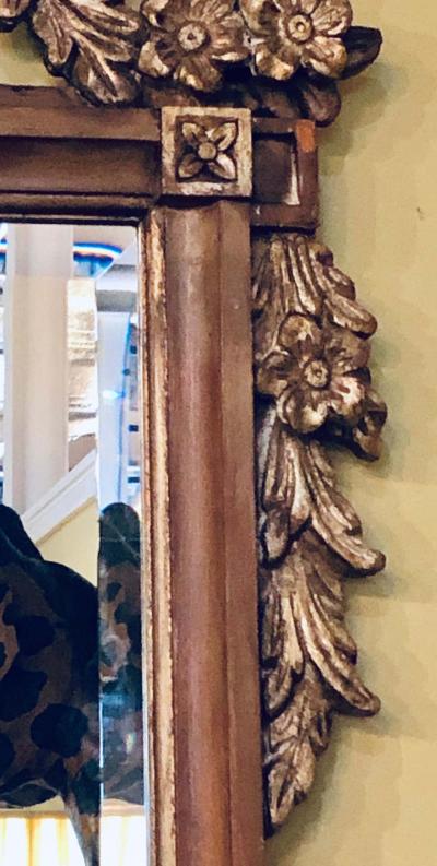 A Gilt Gold Italian Acanthus Leaf Carved Wall or Console Mirror