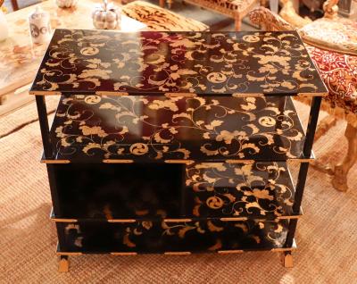 A Japanese Edo Period Lacquered Gilt Etagere