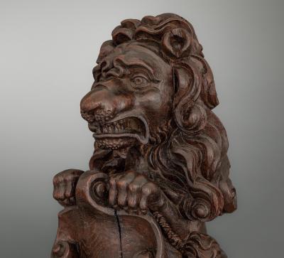 A Large and Very Fine Elizabeth I Finial Depicting a Lion