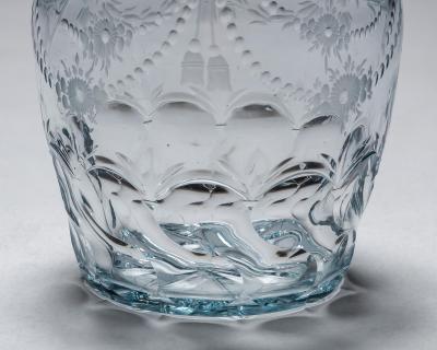 A PAIR OF ENGRAVED CONTINENTAL DECANTERS