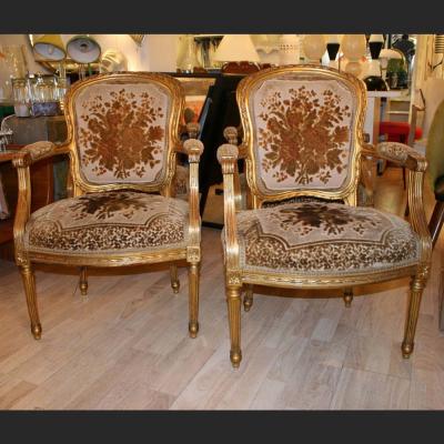 A PAIR OF FAUTEUILS