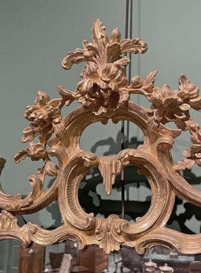 A PAIR OF GEORGE III GILTWOOD MIRRORS