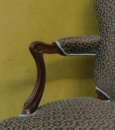 A PAIR OF GEORGE III MAHOGANY ARMCHAIRS