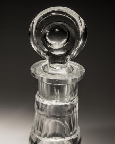 A PAIR OF GEORGIAN PERIOD SPIRIT DECANTERS