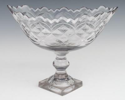 A PAIR OF IRISH GEORGIAN BOAT SHAPED BOWLS