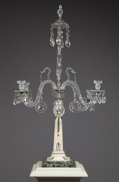 A PAIR OF STATUARY MARBLE VERDE ANTICO AND SCAGLIOLA INLAID CANDELABRA