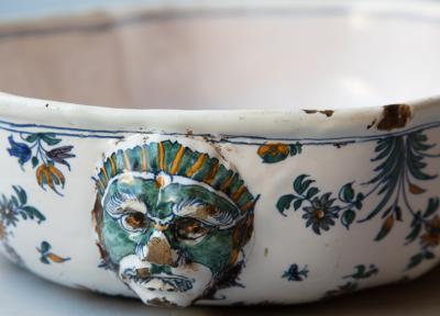 A POLYCHROME 18TH CENTURY FAIENCE BASSIN