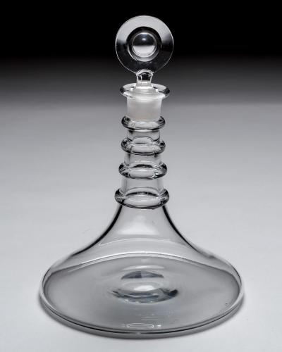 A RARE PAIR OF PLAIN GEORGIAN SHIPS DECANTERS