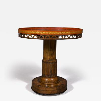 A RARE WALNUT AND BOXWOOD INLAID CIRCULAR CENTER TABLE