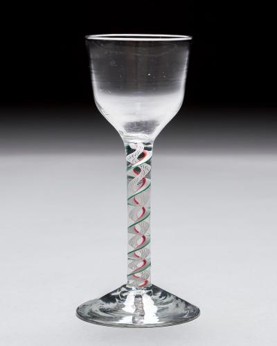 A RED GREEN COLOUR TWIST