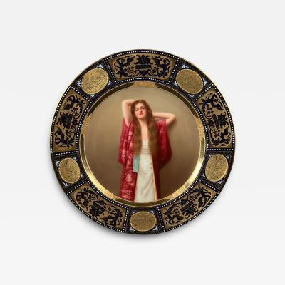 A ROYAL VIENNA PORCELAIN PORTRAIT PLATE CIRCA 1900