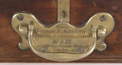 A Regency extending dining table by Morgan Sanders suppliers to Lord Nelson