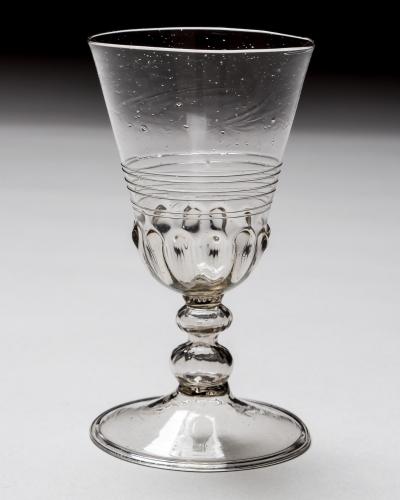 A SMALL FACON DE VENISE WINE GLASS