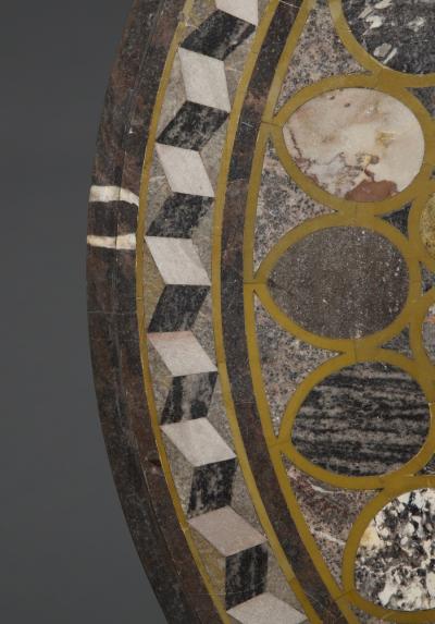 A VERY RARE HARDSTONE AND MARBLE INLAID SPECIMEN PRESENTATION CENTER TABLE