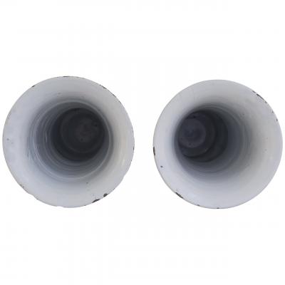 A pair of 17th century Dutch Delft vases