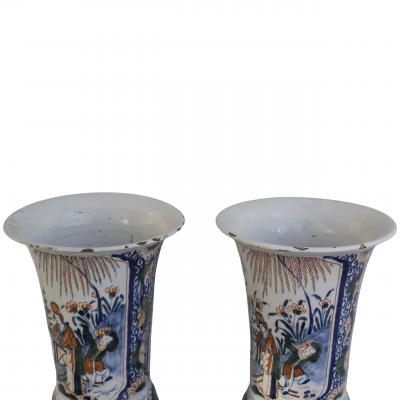 A pair of 17th century Dutch Delft vases