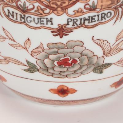 A pair of Chinese porcelain decorated jars with lids 