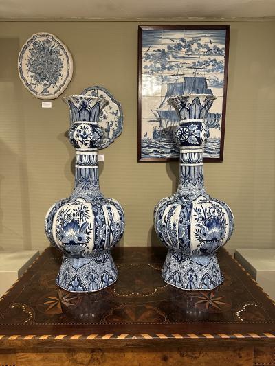 A pair of monumental blue and white Delftware vases 
