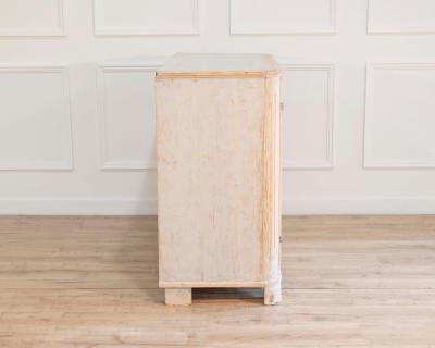 A period 2 door Gustavian buffet