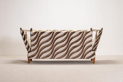 ADJUSTABLE SOFA