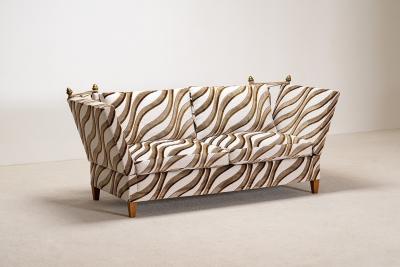 ADJUSTABLE SOFA