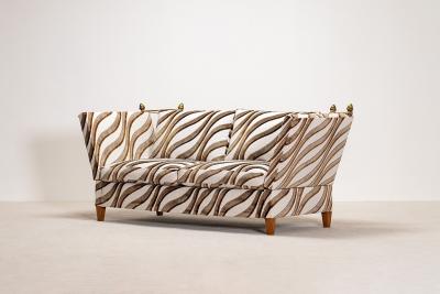 ADJUSTABLE SOFA