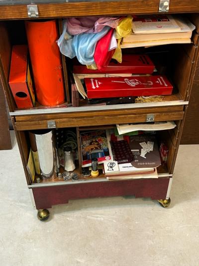 AMAZING MID CENTURY LOADED MAGICIANS BOX