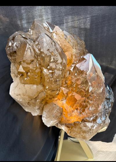 AMAZING SMOKY QUARTZ CRYSTAL POINT ON CUSTOM 360 DERGEE ROTATING STAND