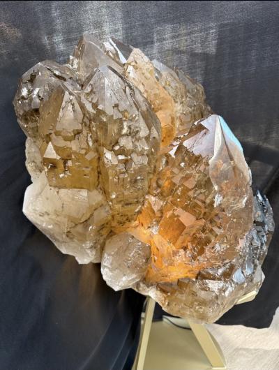 AMAZING SMOKY QUARTZ CRYSTAL POINT ON CUSTOM 360 DERGEE ROTATING STAND