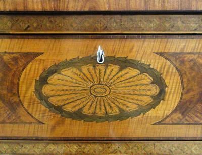 AN EDWARDIAN SATINWOOD SECRETAIRE BOOKCASE