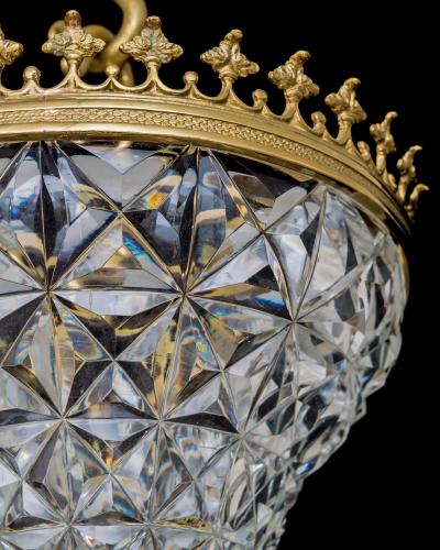 AN ELABORATELY CUT VICTORIAN BOWL LIGHT
