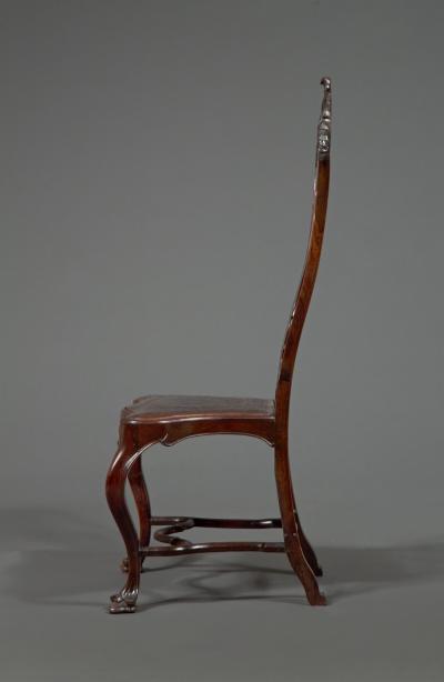 AN EXTREMELY FINE PAIR OF JOS I CARVED JACARANDA SIDE CHAIRS