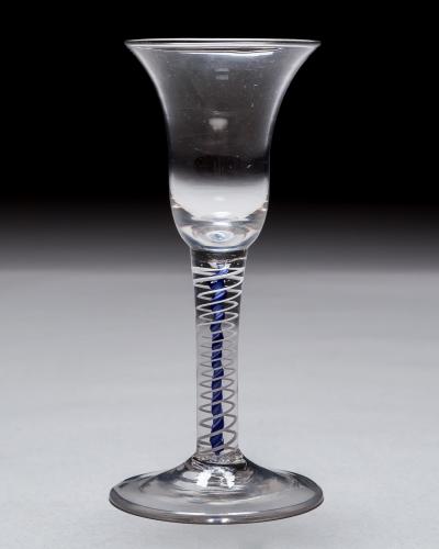 AN UNCOMMON COLOUR TWIST