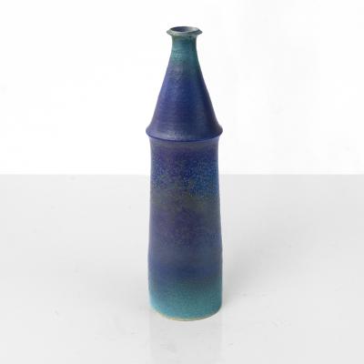 ANNIKI HOVISAARI ANNIKI HOVISAARI UNIQUE MATTE BLUE VASE FOR ARABIA FINLAND 1960S 