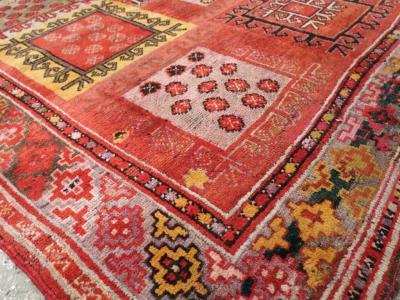 ANTIQUE EAST TURKESTAN KHOTAN GALLERY RUG