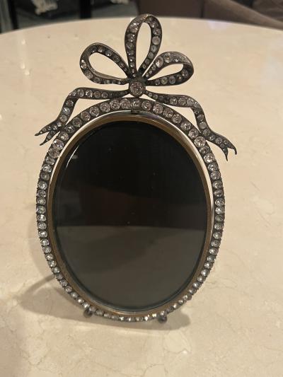 ANTIQUE FRENCH PASTE BOW DESIGN OVAL FRAME