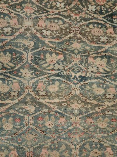 ANTIQUE PERSIAN BIDJAR CARPET