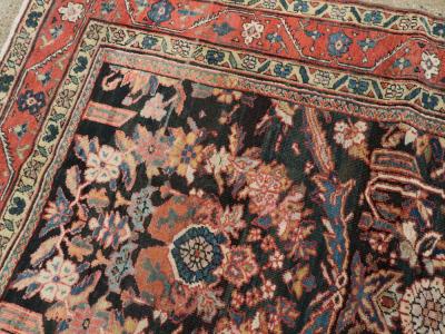ANTIQUE PERSIAN MAHAL CARPET