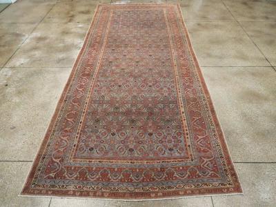 ANTIQUE PERSIAN MALAYER LONG GALLERY CARPET