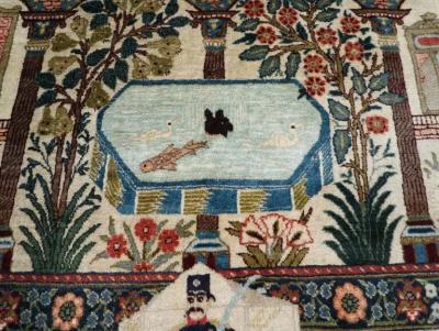 ANTIQUE PERSIAN PICTORIAL TABRIZ RUG