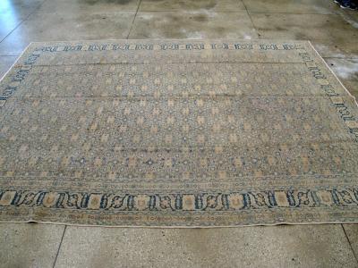 ANTIQUE PERSIAN TABRIZ CARPET
