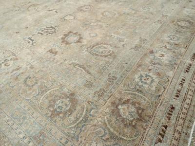 ANTIQUE PERSIAN TABRIZ CARPET
