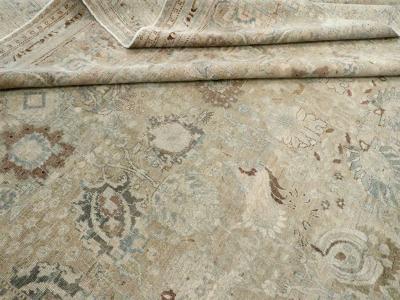ANTIQUE PERSIAN TABRIZ CARPET