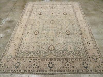 ANTIQUE PERSIAN TABRIZ ROOM SIZE CARPET