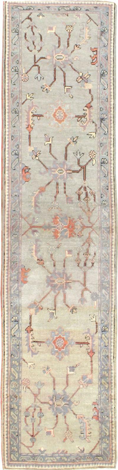 ANTIQUE TURKISH OUSHAK RUNNER