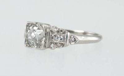 ART DECO 1 14 CARAT DIAMOND PLATINUM ENGAGEMENT RING